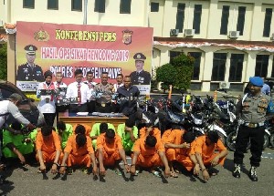 Polres Lhokseumawe Amankan 16  Tersangka Pencuri  Kenderaan